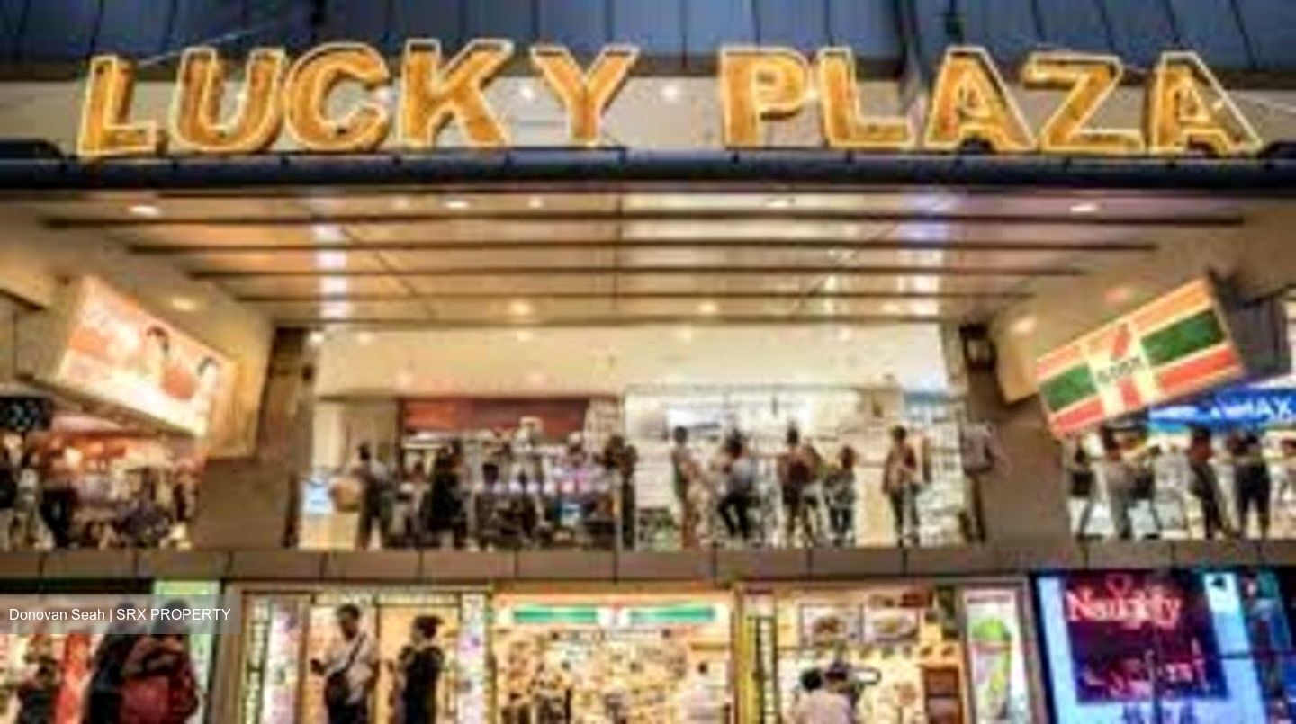 Lucky Plaza (D9), Shop House #524680491